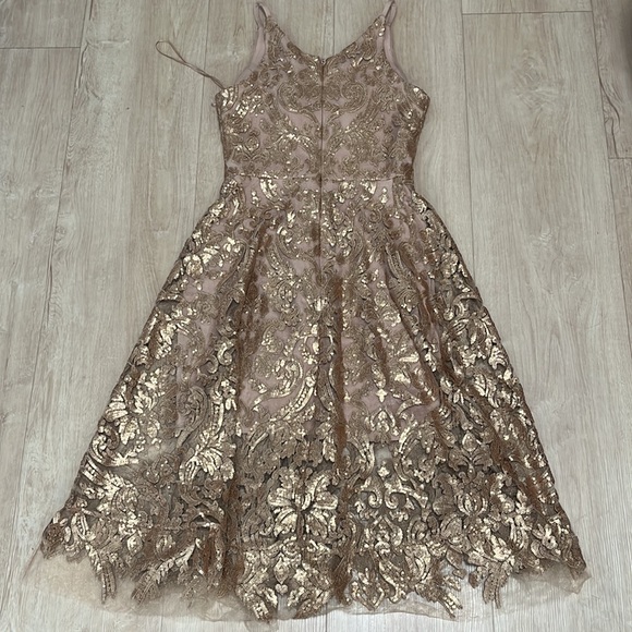 DRESS THE POPULATION Blair Embellished Fit & Flare Dress Small GOLD/NUDE  0176 - Picture 5 of 10